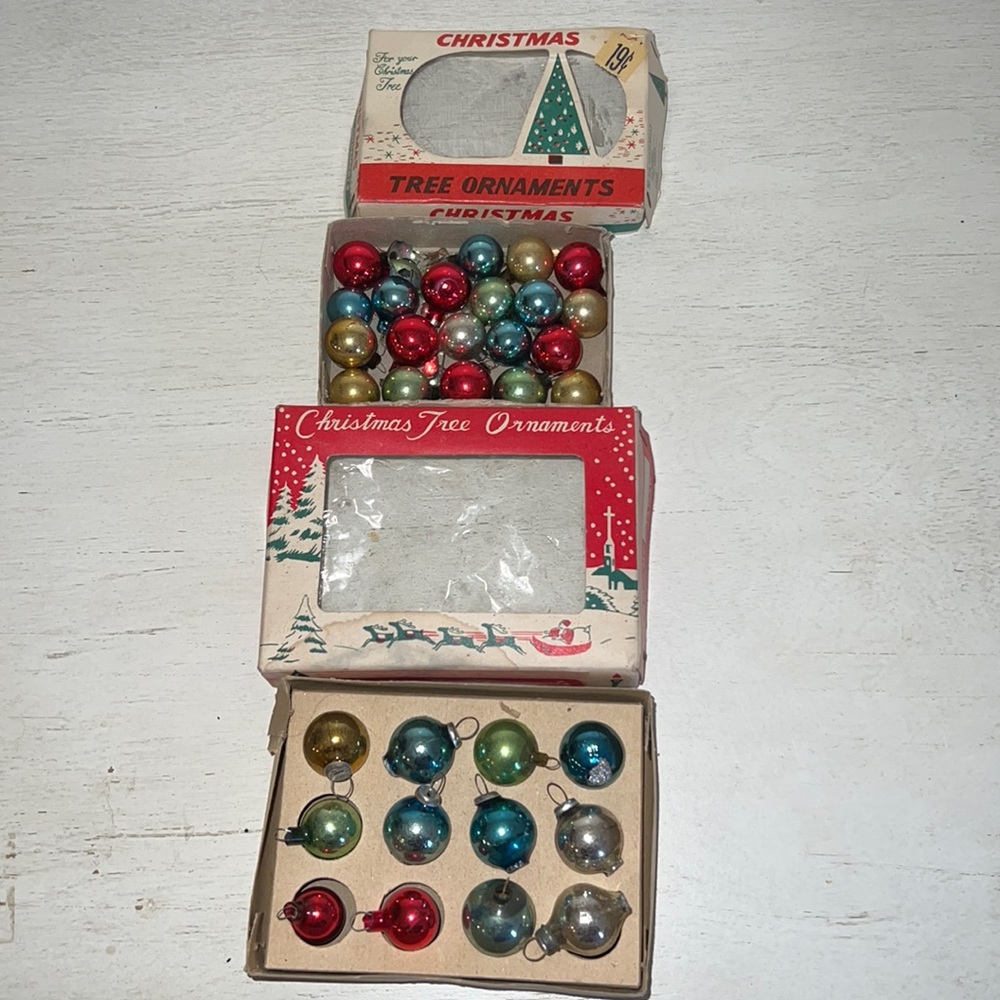 Vintage Japan feather bottle tree Christmas glass ball ornaments mercury
